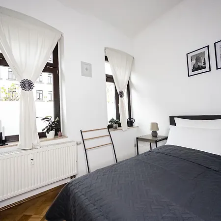 Appartement Erstklassige 3-zimmer *