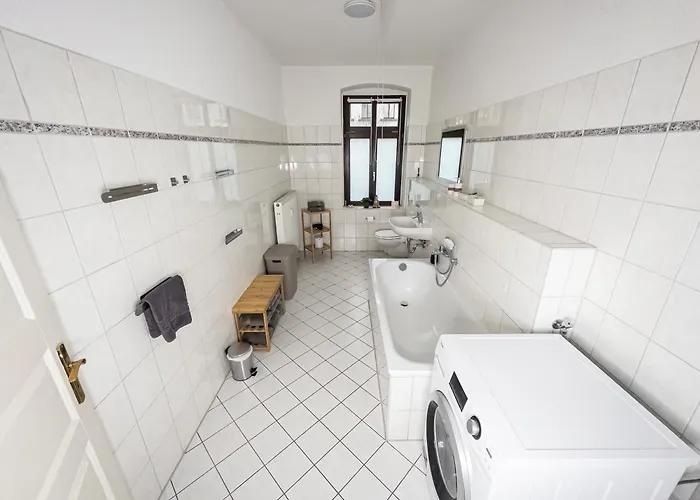 Apartment Erstklassige 3-zimmer *